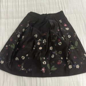 H & M beautiful skirt! Size 4